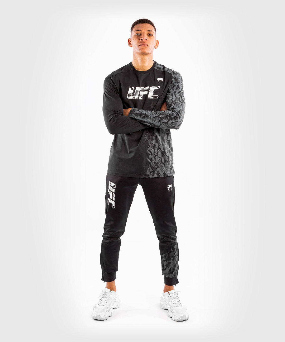 Venum Authentic Fight Week UFC Männer Langarmshirt - Schwarz