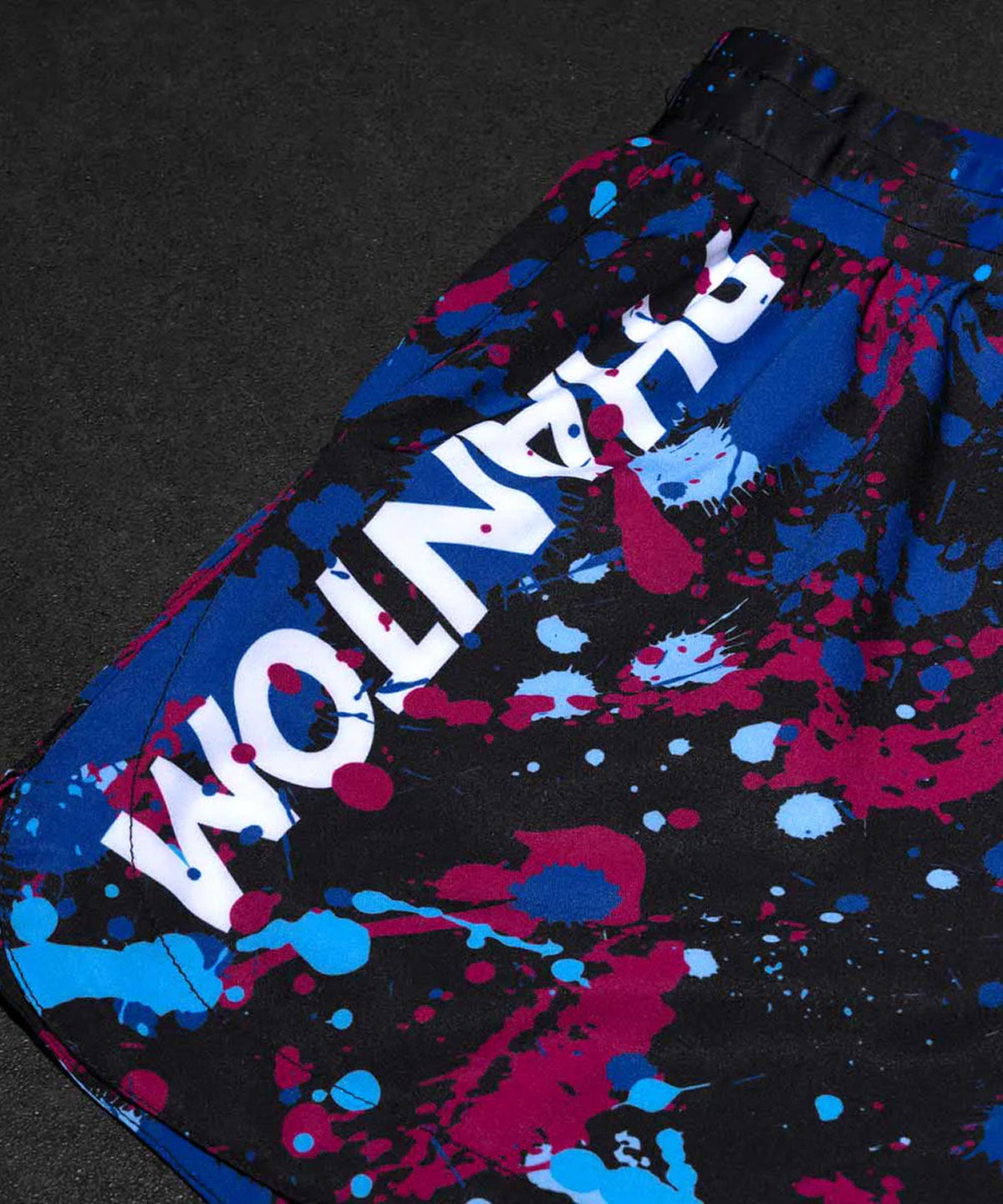 Short de MMA Phantom Athletics Fusion Splatter - Noir/Bleu/Rouge