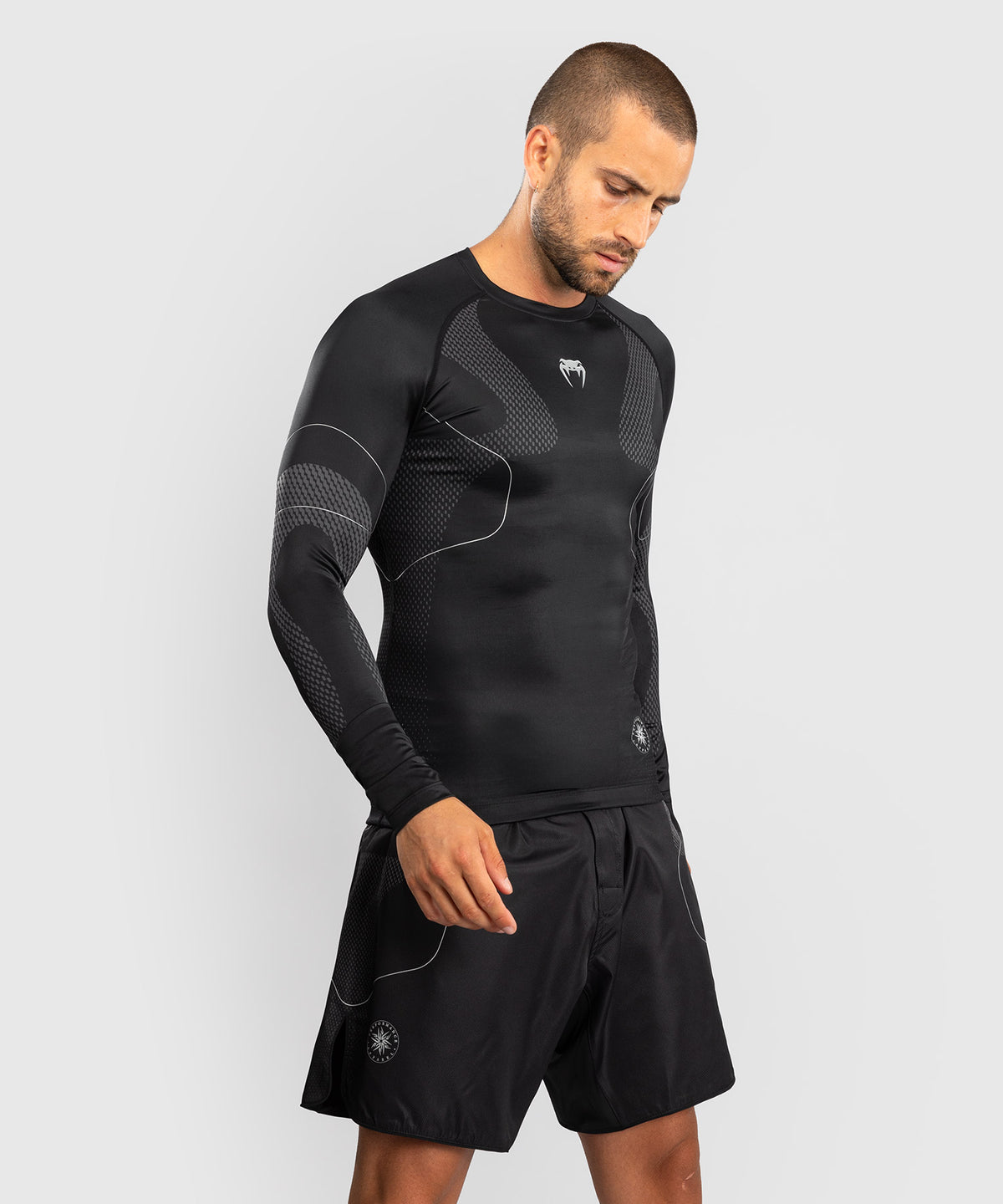 Venum Nexus Long Sleeve Rashguard - Black/Silver