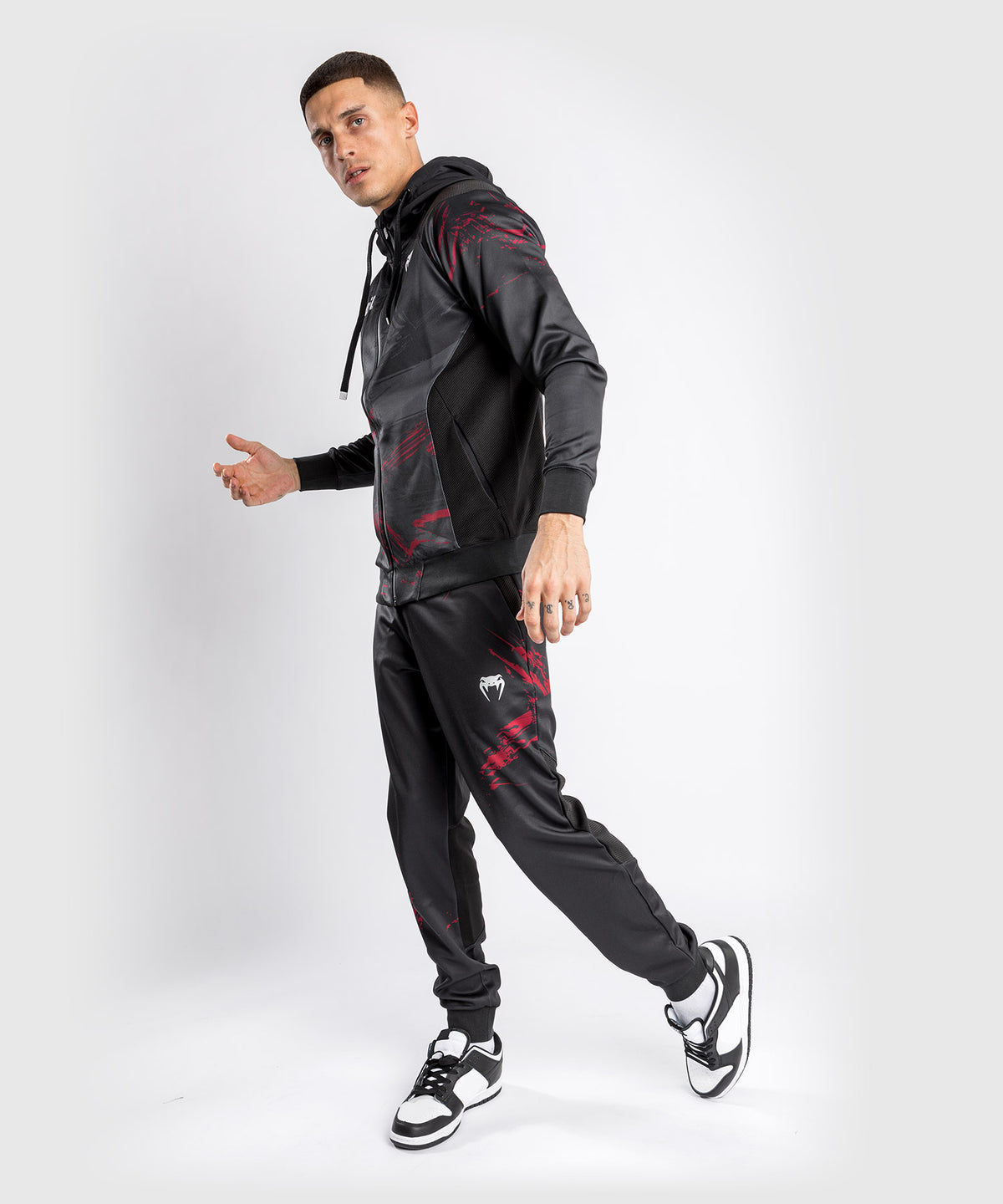 UFC Venum Authentic Fight Week 2.0 Zipped Sweatshirt – Schwarz/Rot