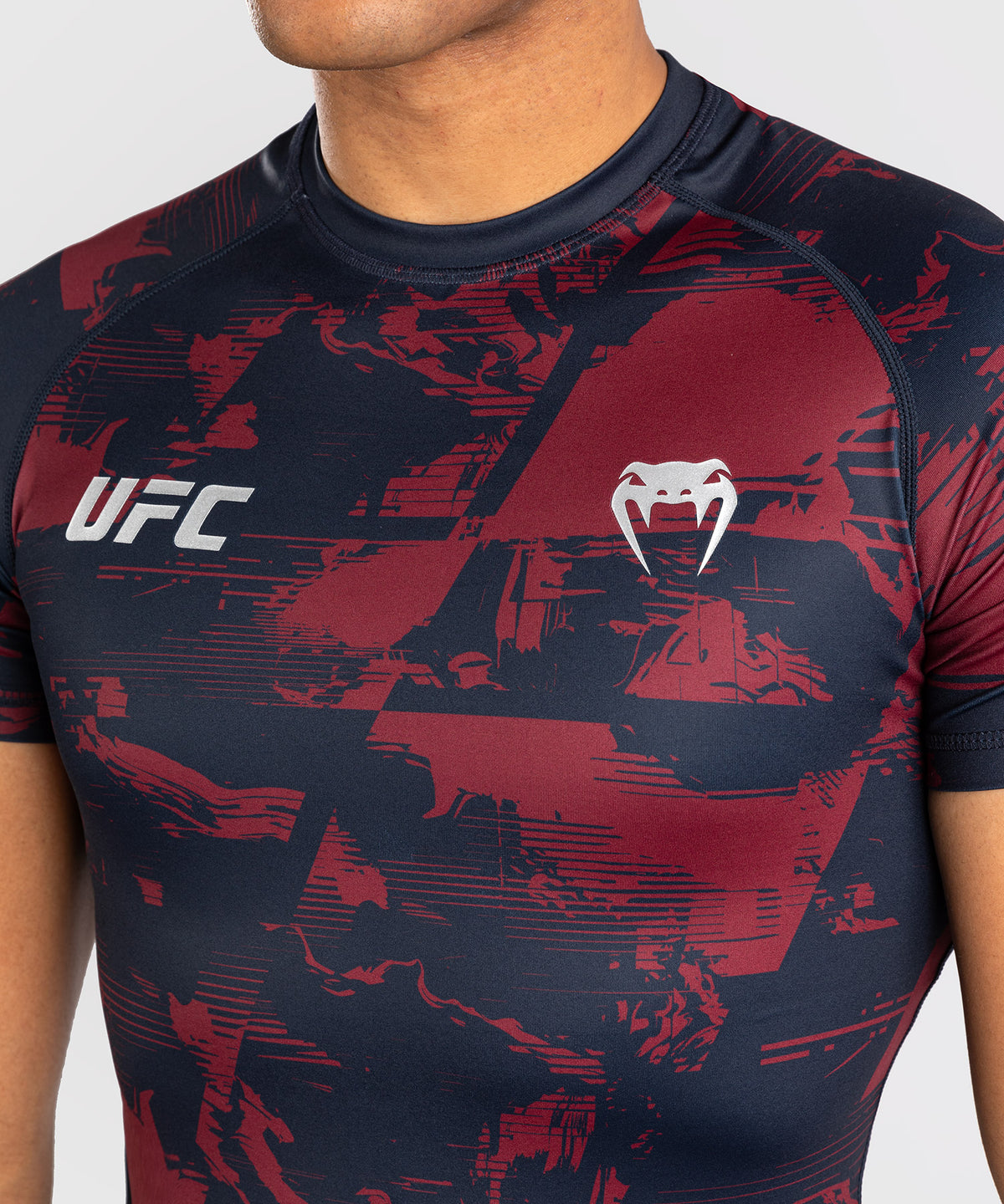 UFC Zenith by Venum Authentic Fight Week Rashguard maniche corte Performance Uomo - Blu navy/Bordeaux/Argento