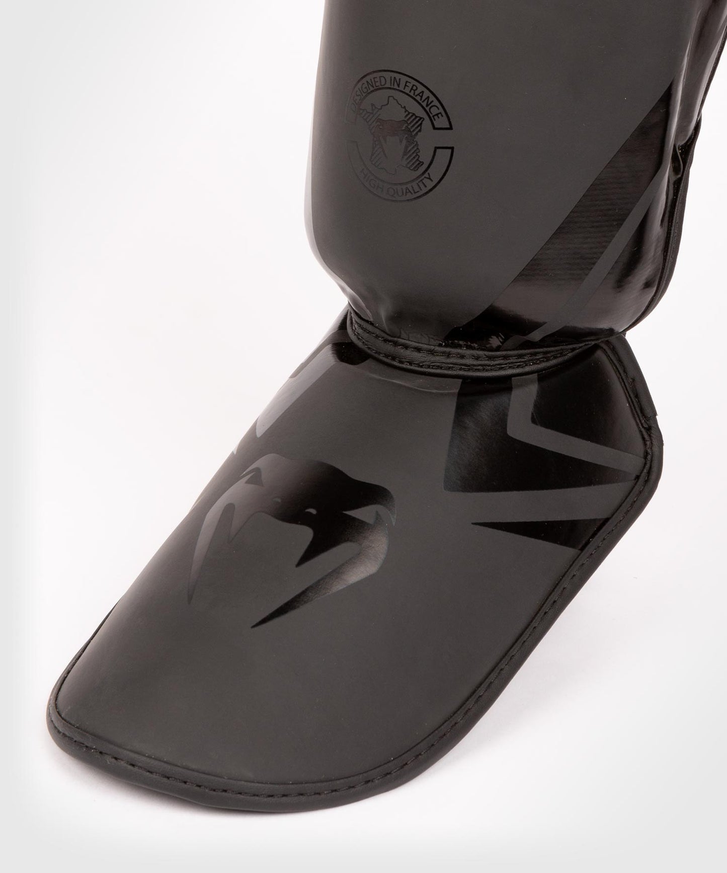 Venum Contender 2.0 shin guards - Black/Black