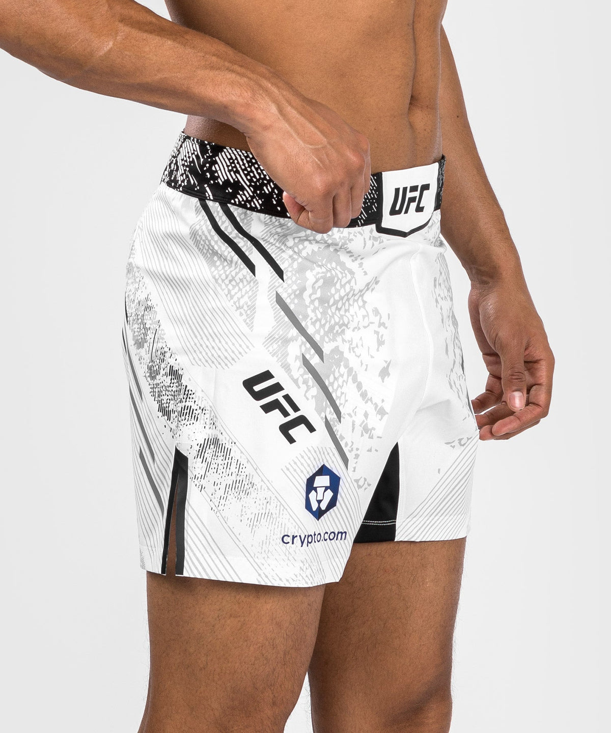 Herren UFC Adrenaline by Venum Authentic Fight Night Shorts - Kurz geschnittene Kampfhose - Weiß