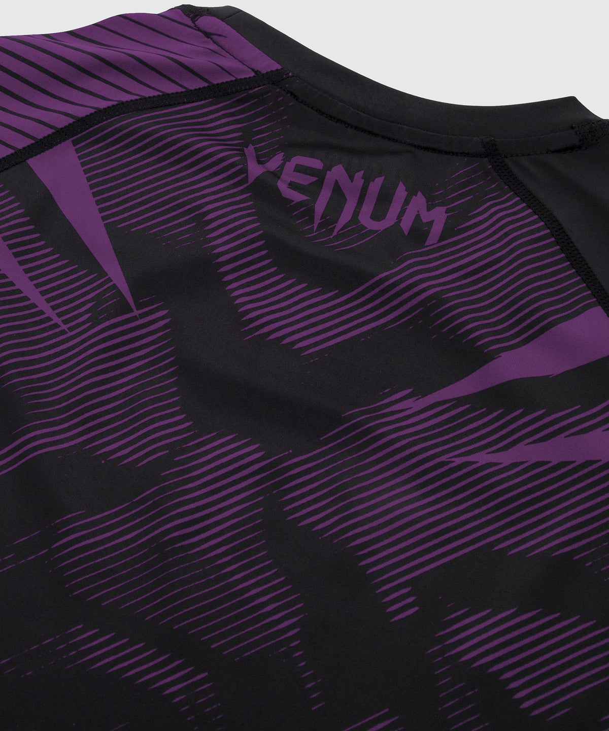Venum NoGi 2.0 Rashguard - Kurzarm IBJJF-geprüft - Schwarz/Violett