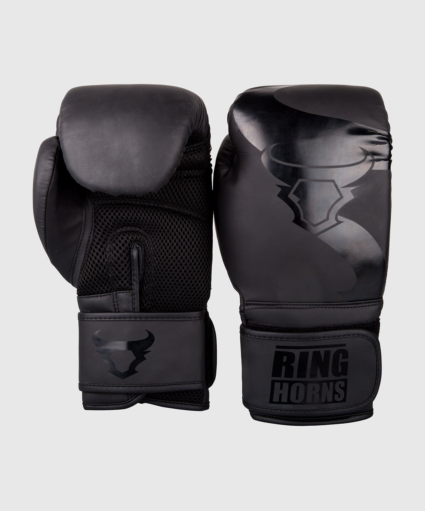 Ringhorns Charger by Venum Boxing Gloves – Nero/Nero