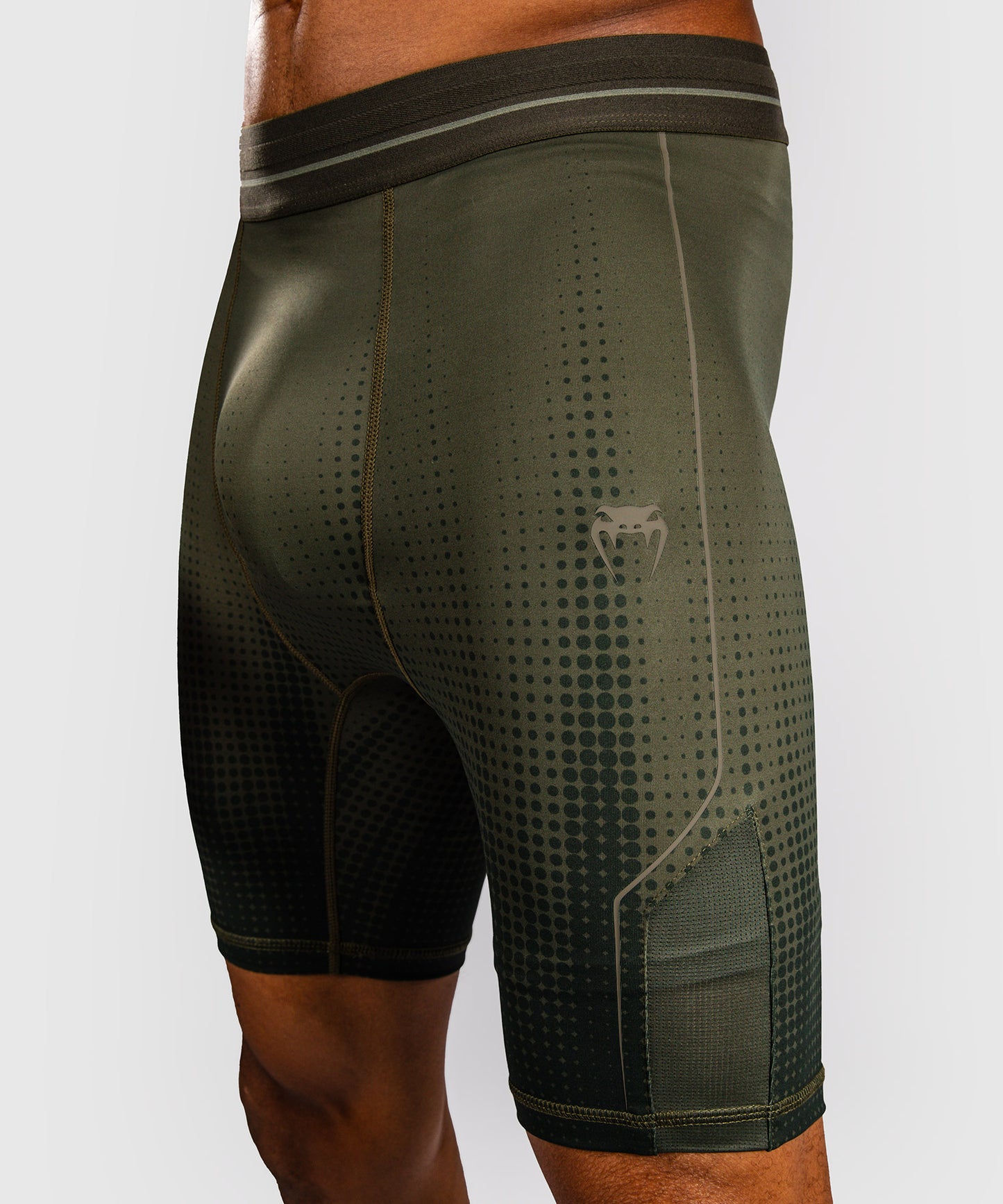 Venum Stealth Vale Tudo Kompressionsshort – Khaki/Dunkelgrün