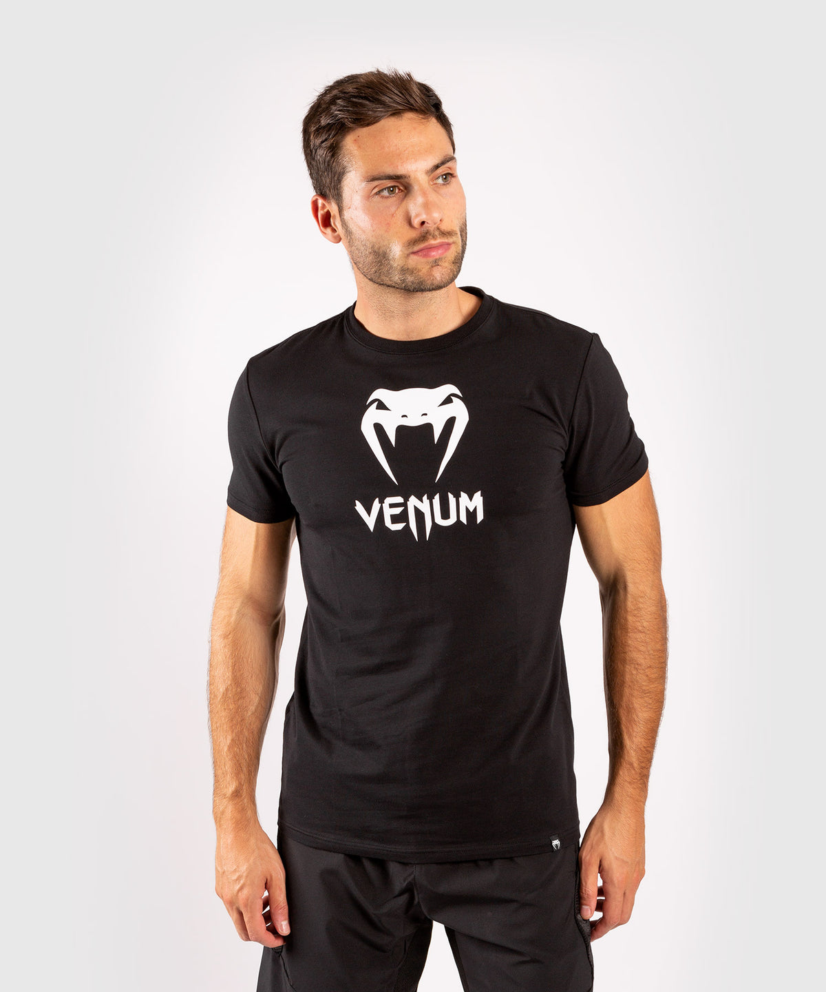 Camiseta Venum Classic – Negro