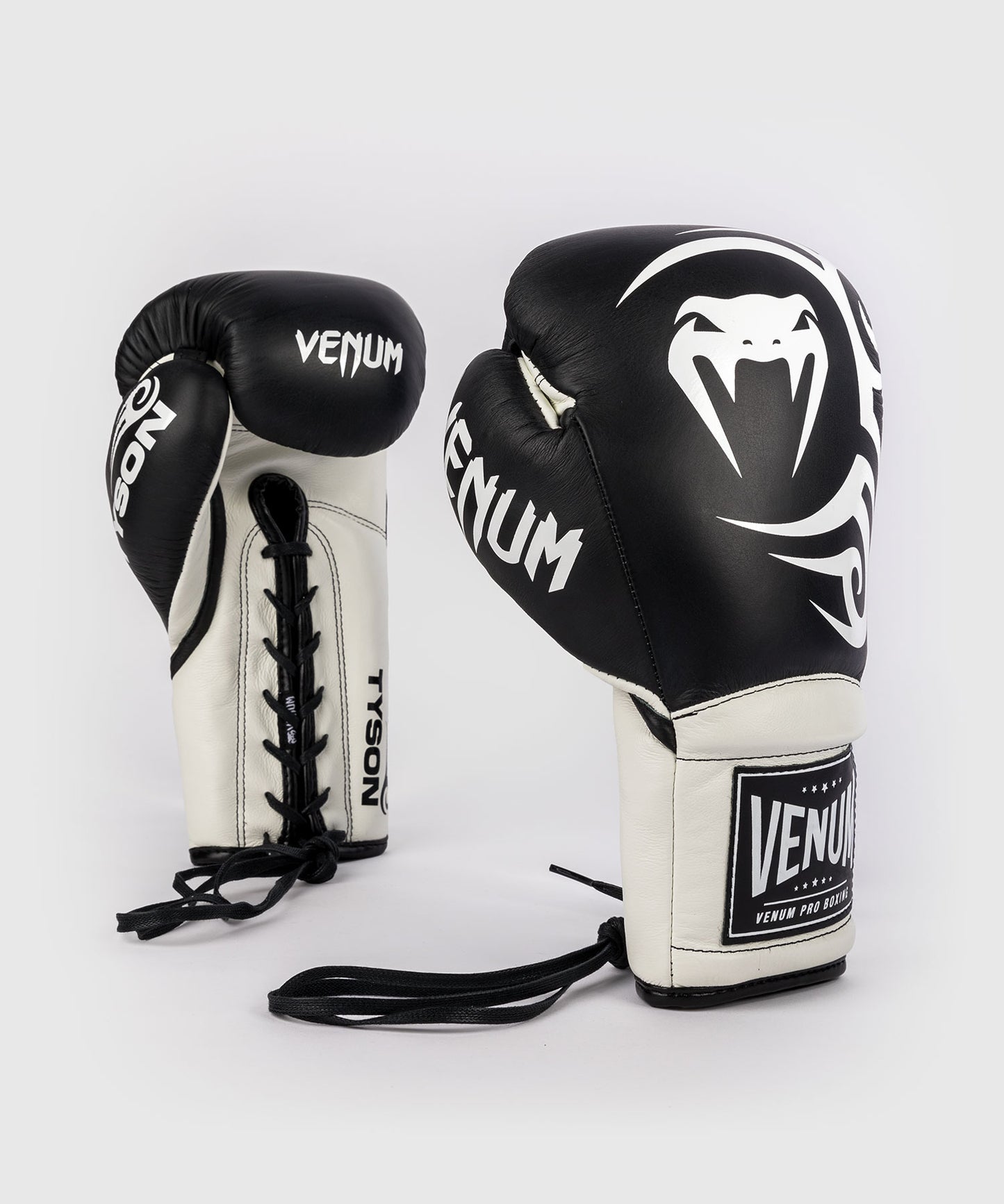Venum Giant 2.0 Mike Tyson Pro Guanti da boxe con Lacci - Nero Profondo/Bianco Ottico