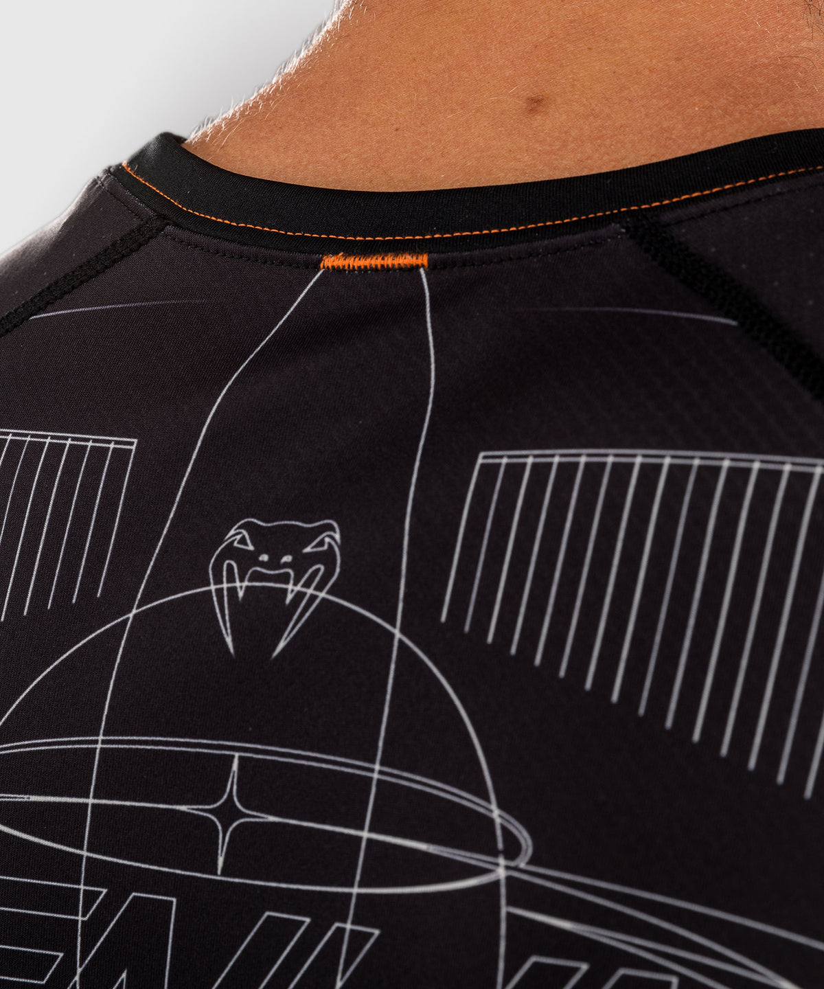 Venum Eclipse Rashguard a manica corta – Nero/Avorio