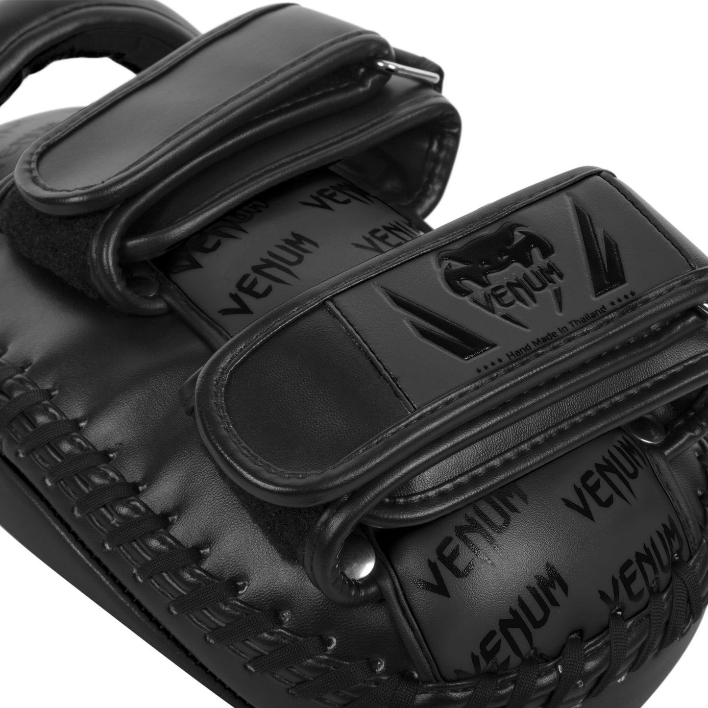 Paos de Kick Venum Light (Paire) – Noir/Noir