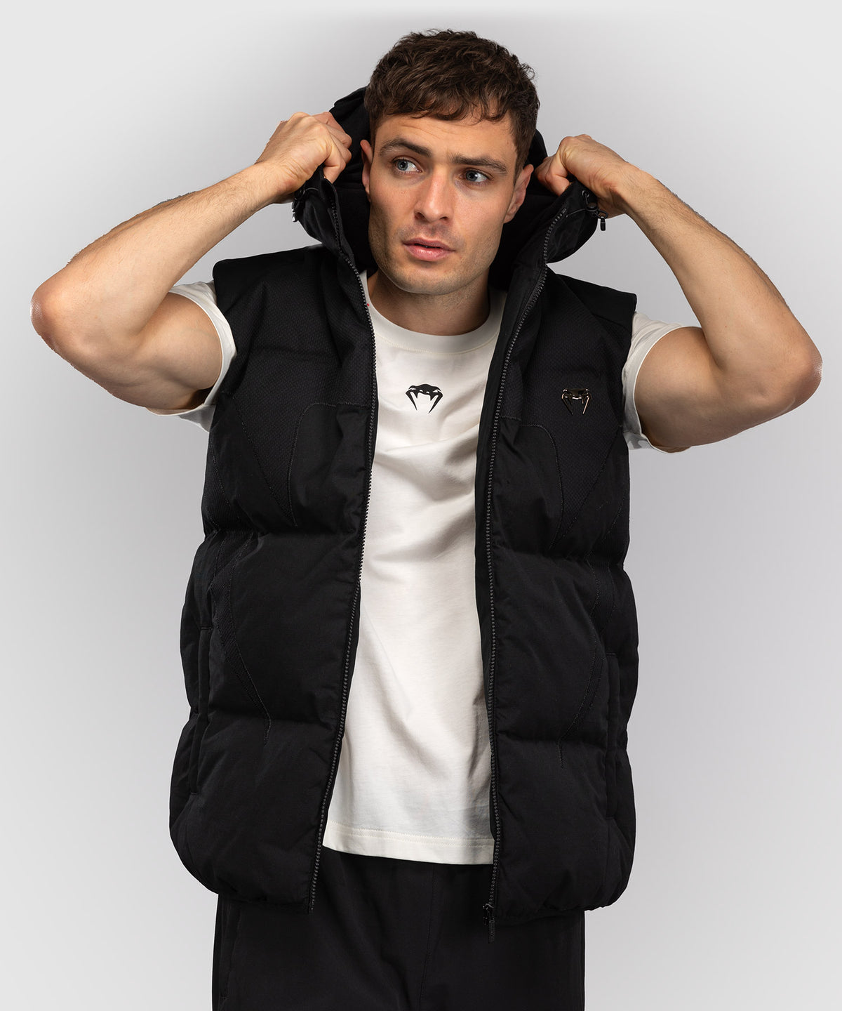 Venum Attack Urban Gi Daunenweste – Schwarz