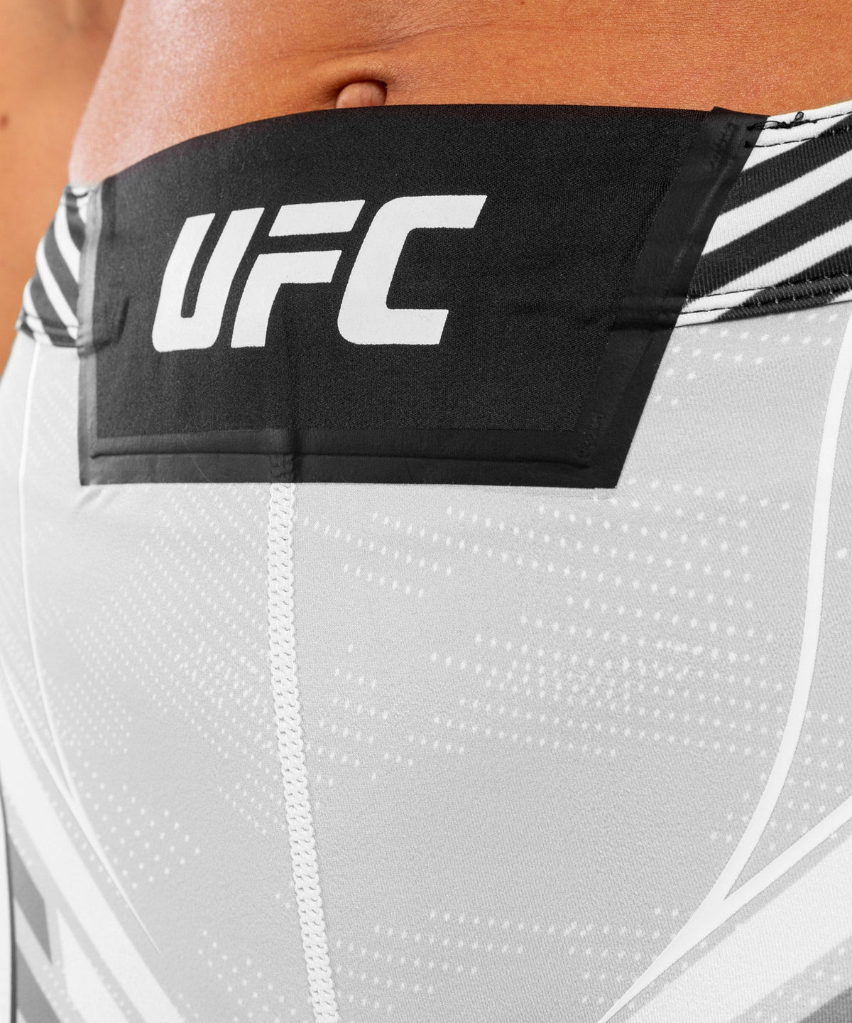 Short de compression pour Femmes UFC Venum Authentic Fight Night - Coupe Courte - Blanc