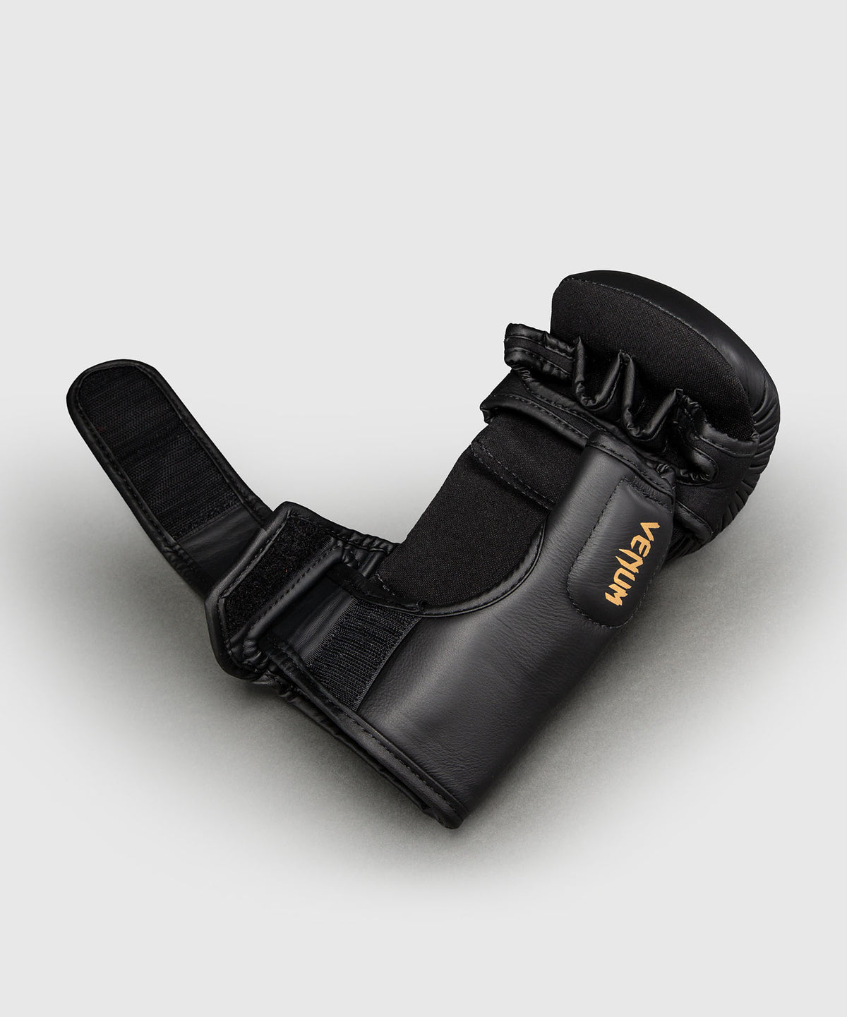 Gants de Sparring en Cuir Venum Attack 2.0 – Noir/Or
