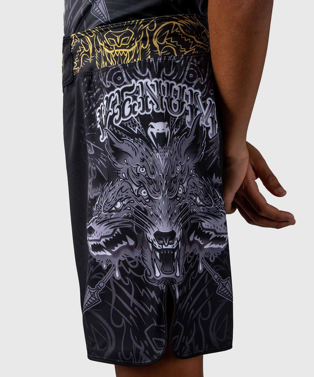 Venum Wolf Atak Kinder Fightshorts – Schwarz/Grau