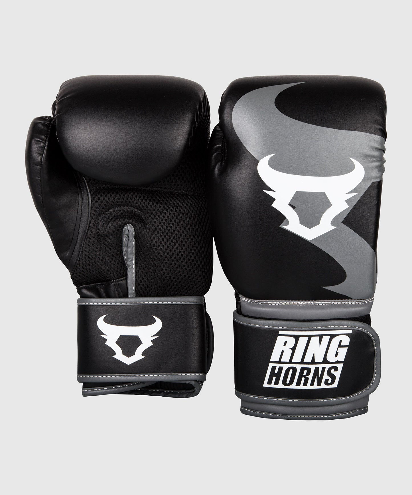 Ringhorns Charger by Venum Boxing Gloves – Nero