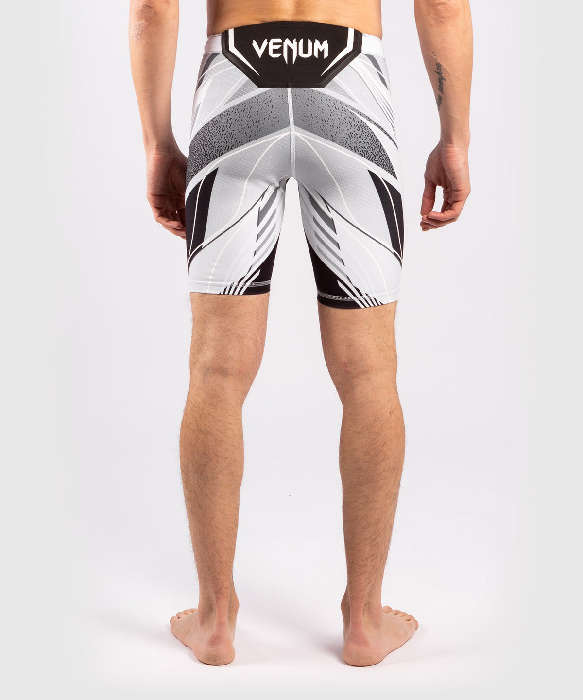 Short de compression pour Hommes UFC Venum Authentic Fight Night - Coupe Longue - Blanc