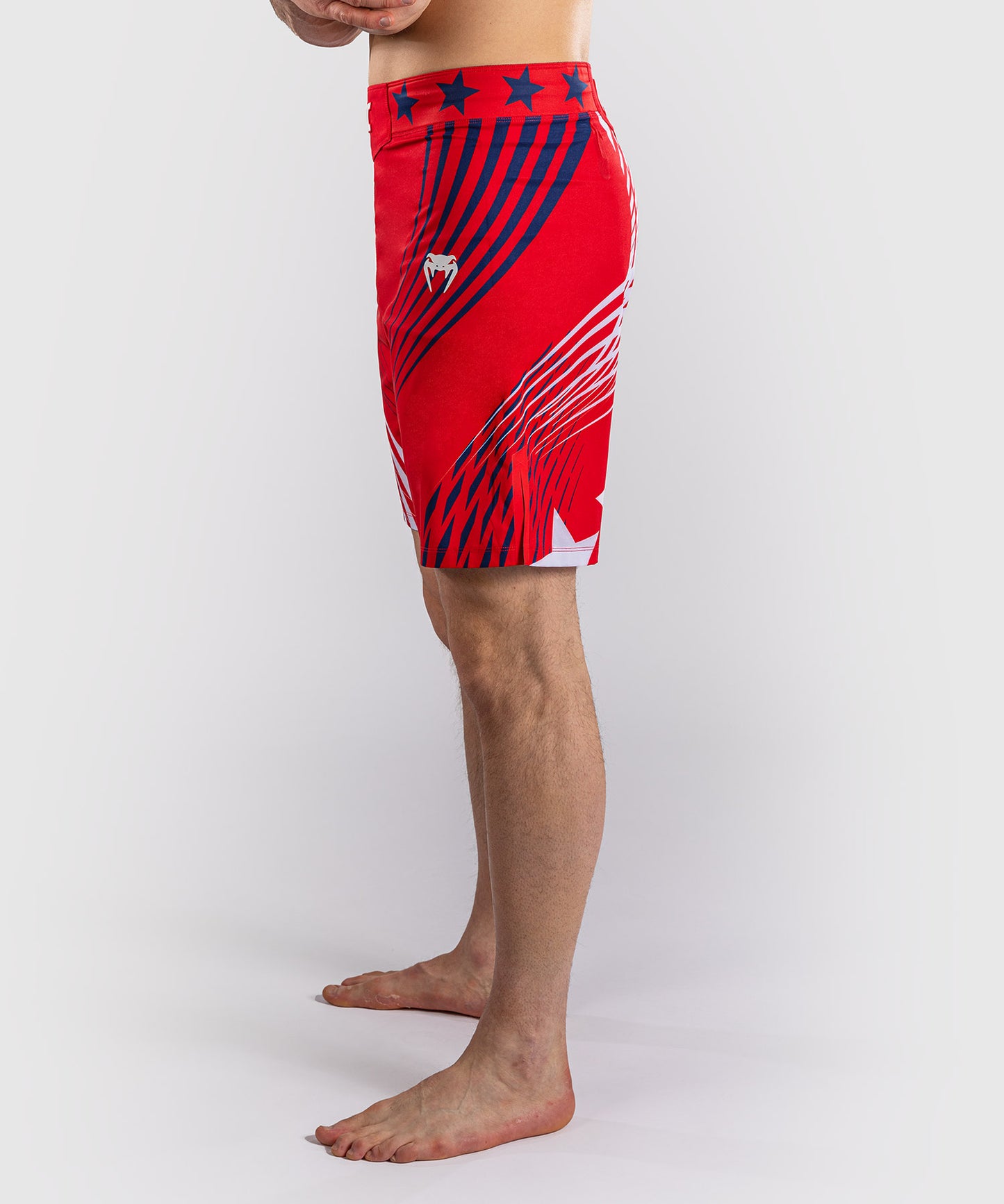 Official UFC Freedom 250 by Venum Authentic Fight Night Short de combat coupe longue pour homme - Rouge