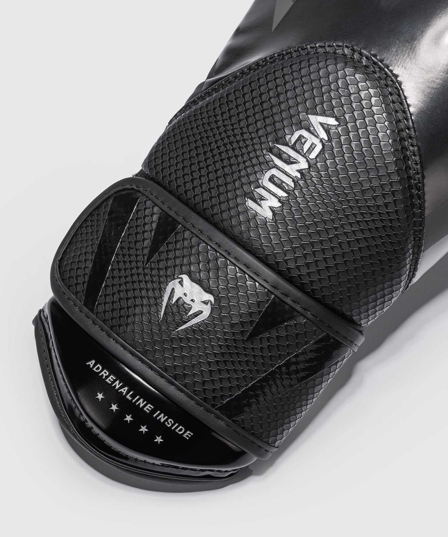 Venum Challenger 4.0 Scales Boxing Gloves - Black