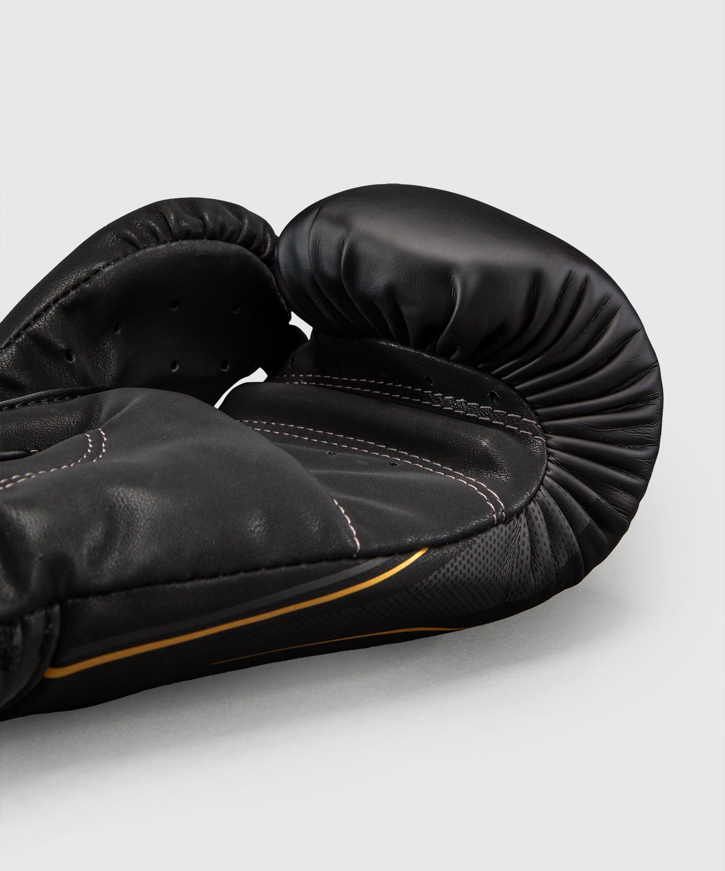 Gants de boxe Venum G-Core - Noir/Or