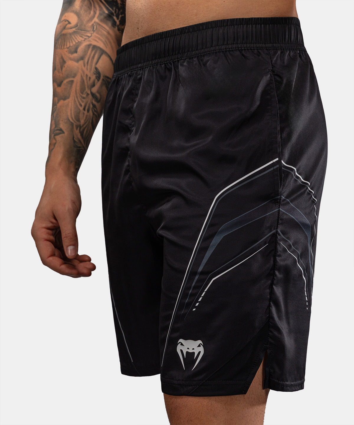 Venum Streamline Training Shorts - Black/White