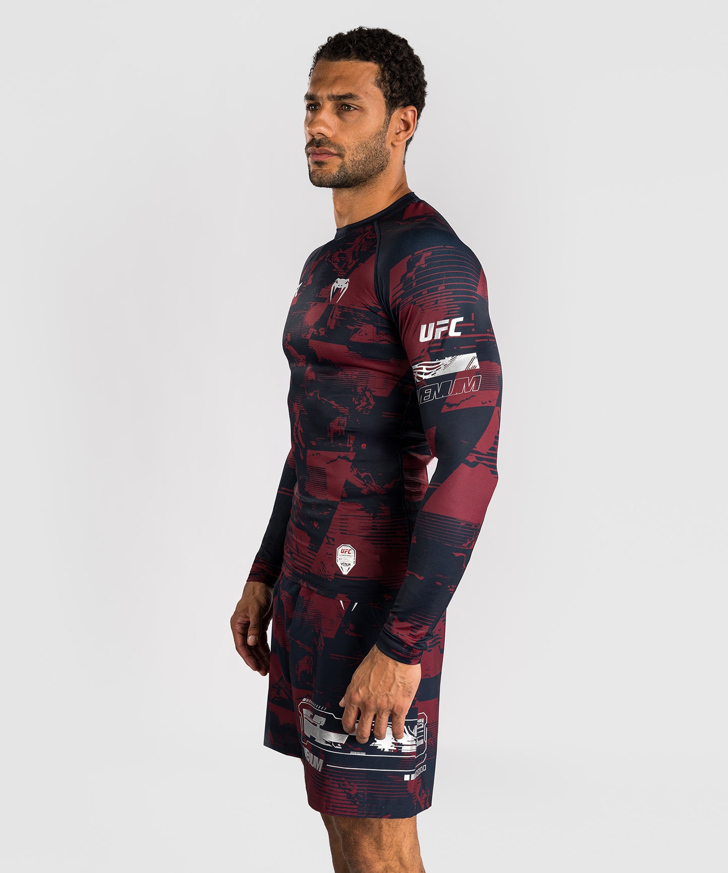 Rashguard manches longues Performance Homme UFC Zenith by Venum Authentic Fight Week - Bleu marine/Bordeaux/Argent