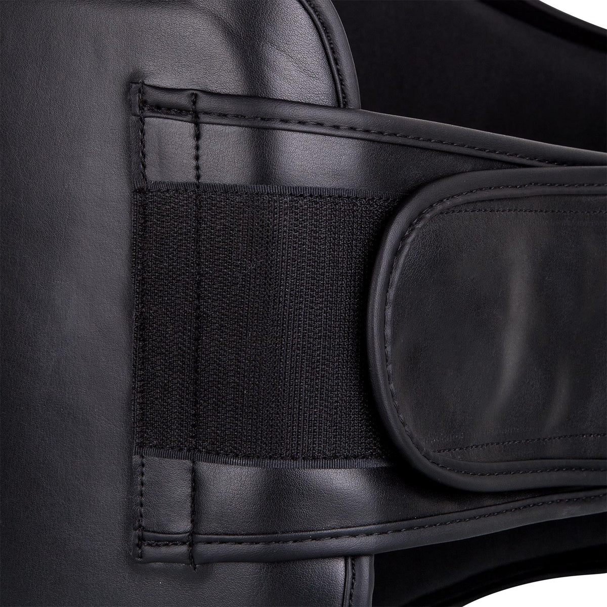 Ringhorns Charger by Venum Cinturón Abdominal – Negro