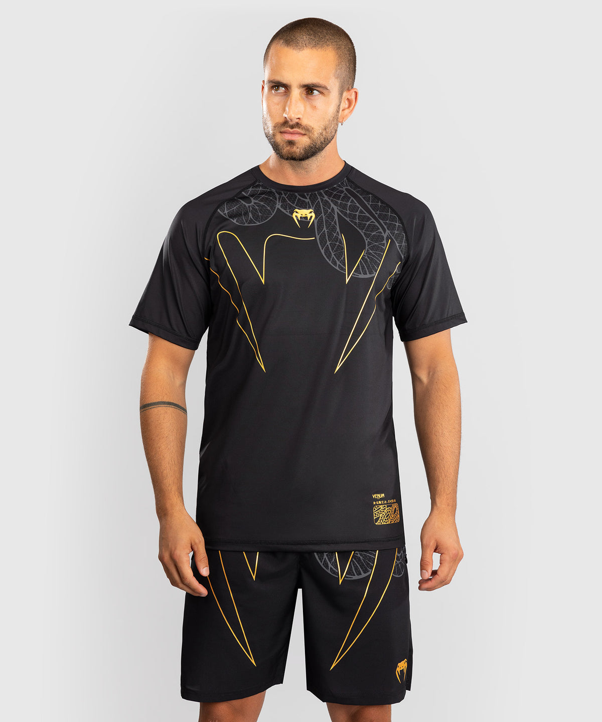 Venum Serpenti Dry Tech Camiseta – Negro/Plata/Dorado