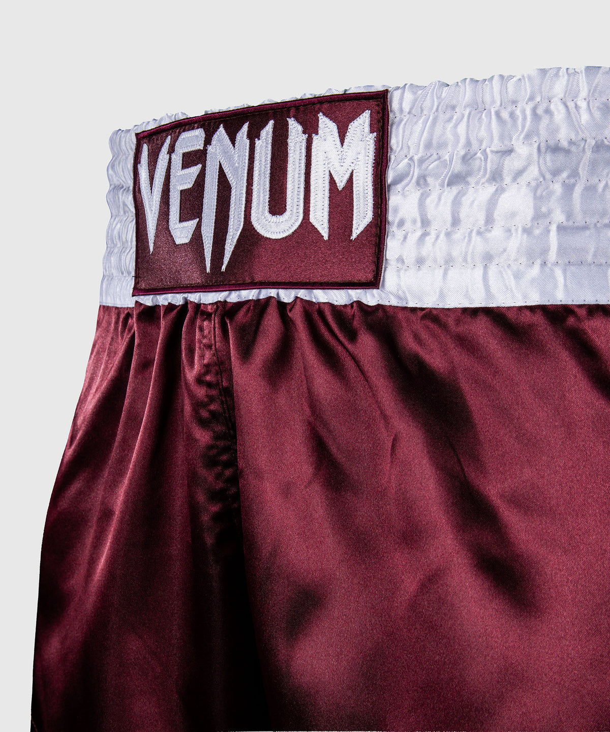 Venum Classic Muay-Thai-Shorts – Burgunder