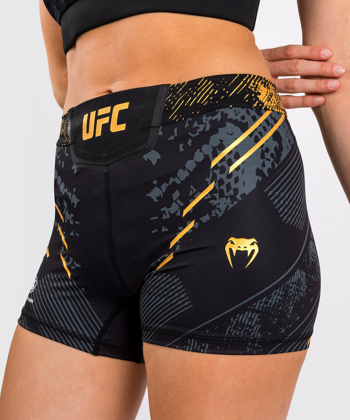 Short de Short de compression Fit pour Femmes UFC Adrenaline by Venum Authentic Fight Night - Champion