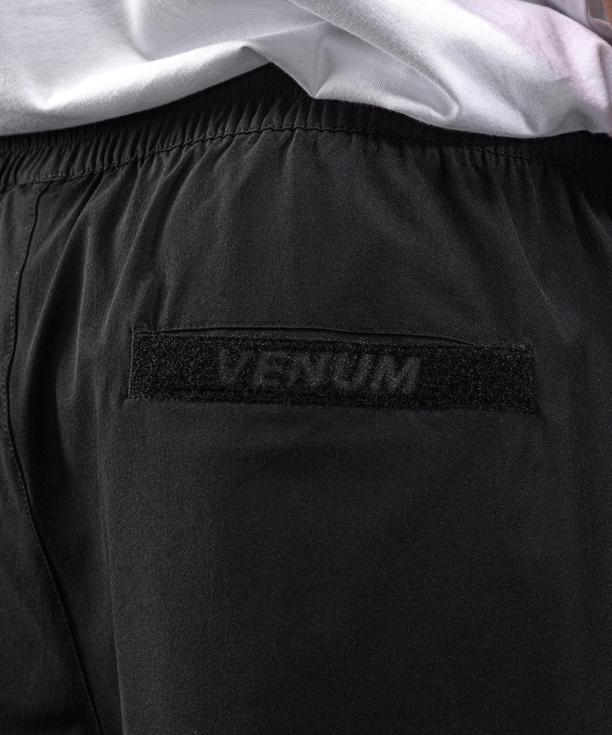 Venum Essential Woven Straight Hose mit geradem Bein - Schwarz