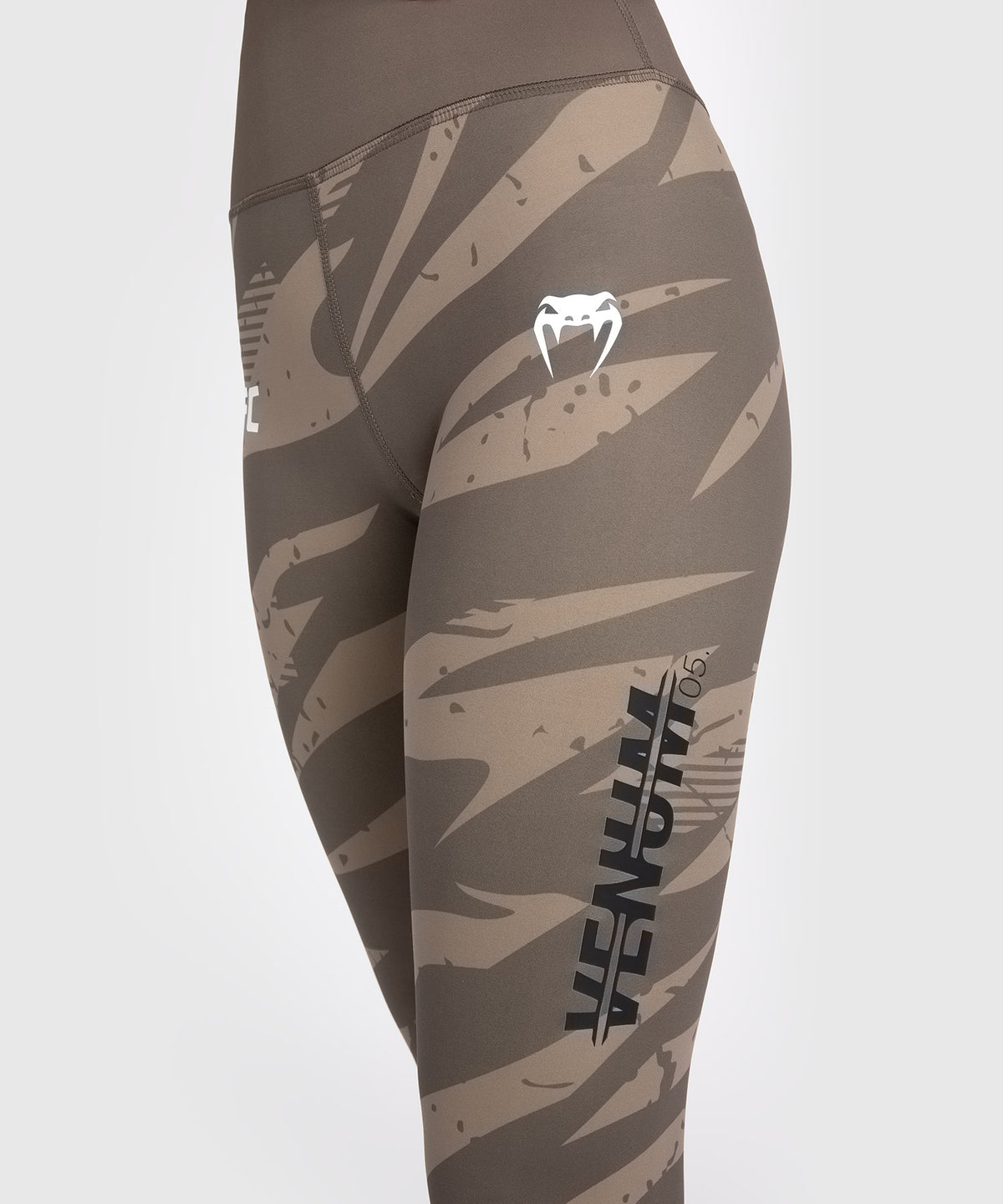 UFC Adrenaline by Venum Fight Week performance Leggings - Desert Camo