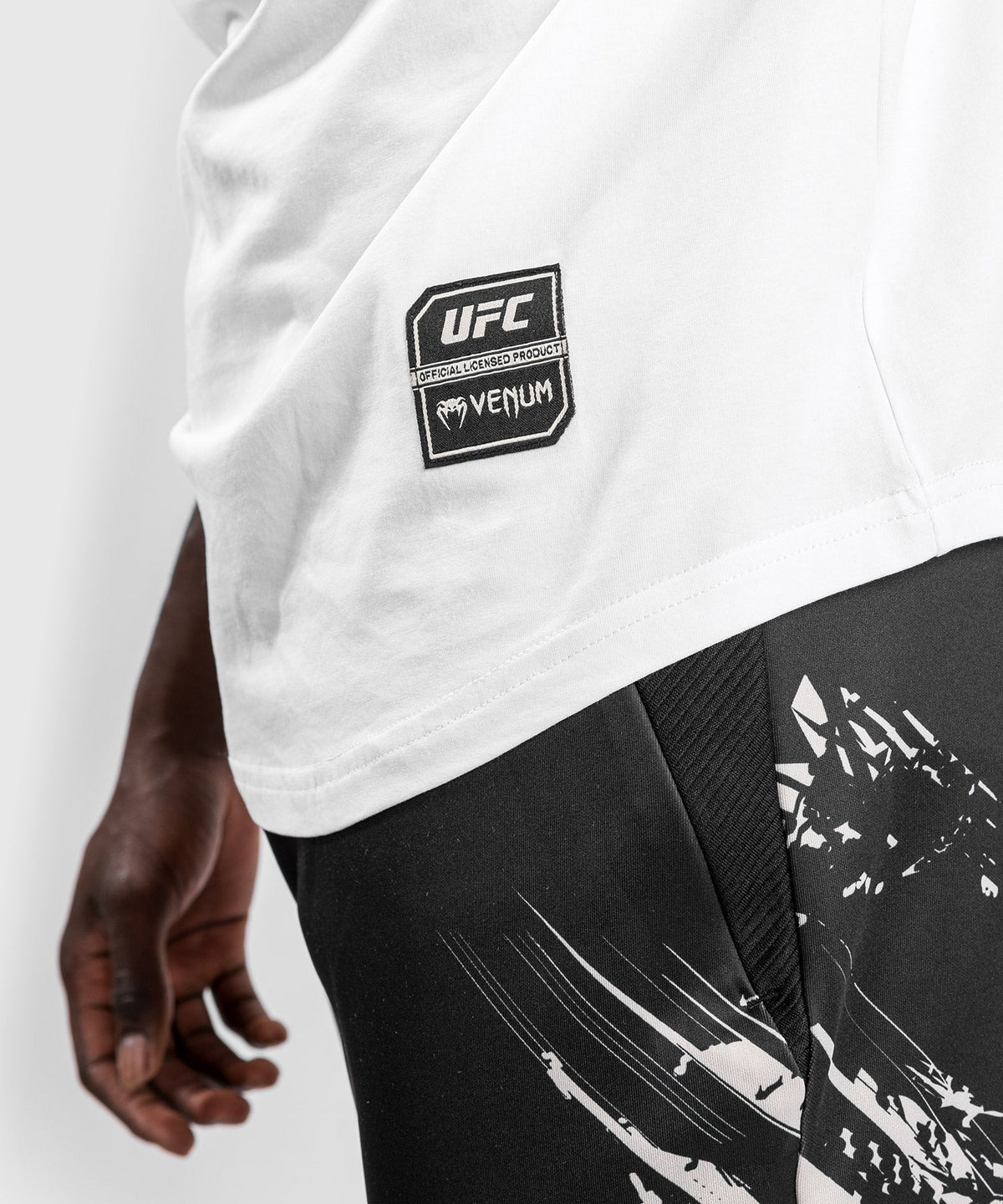 UFC T-Shirt Venum Authentic Fight Week 2.0 - Short Machetes - White/Sand