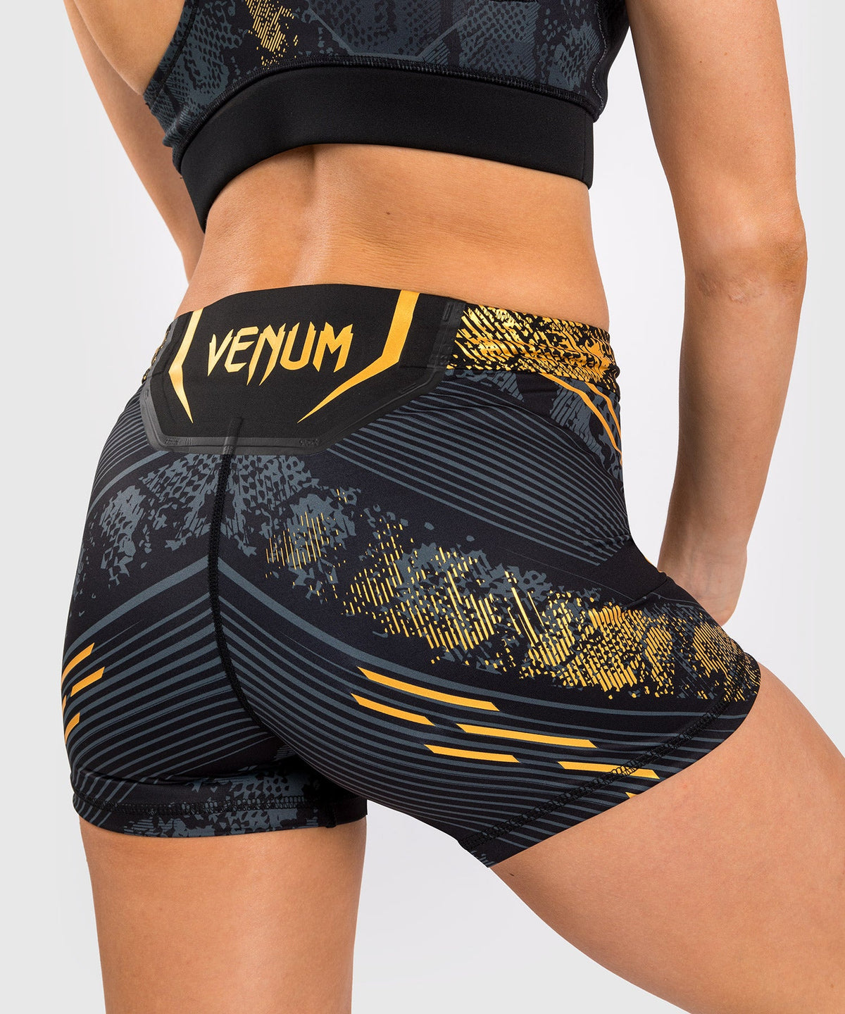Short de Short de compression Fit pour Femmes UFC Adrenaline by Venum Authentic Fight Night - Champion