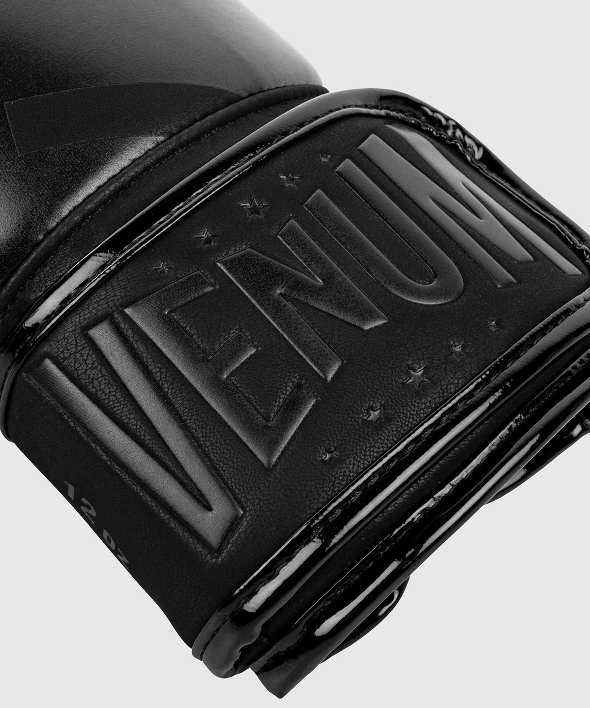 Gants de boxe Venum Devil - Noir/Noir