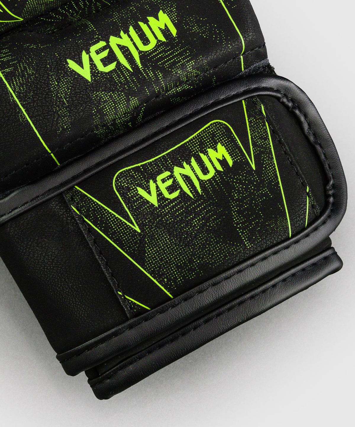 Venum Amazonia Reborn Guanti da sparring MMA - Nero/Verde