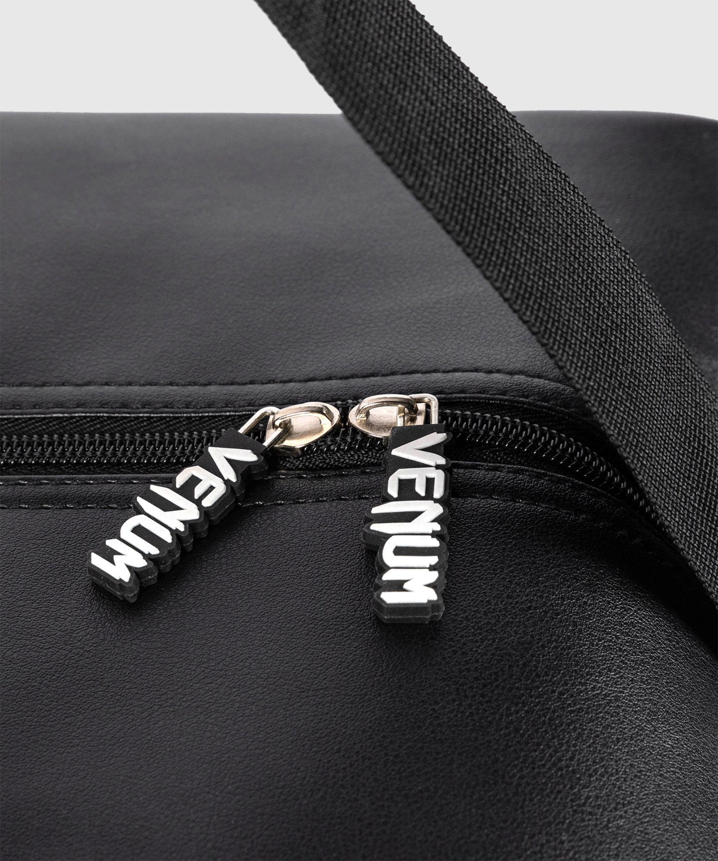 Venum sport bag - Black/White
