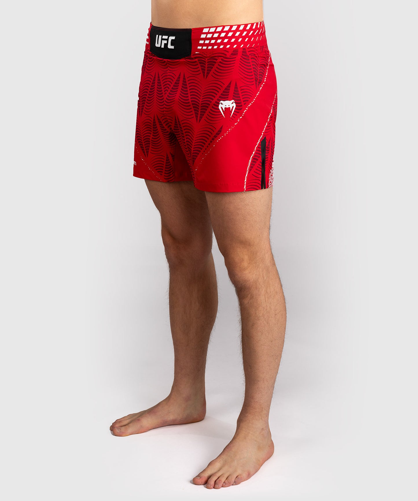 UFC Zenith by Venum Authentic Fight Night Short de pelea ajuste corto Hombre - Rojo