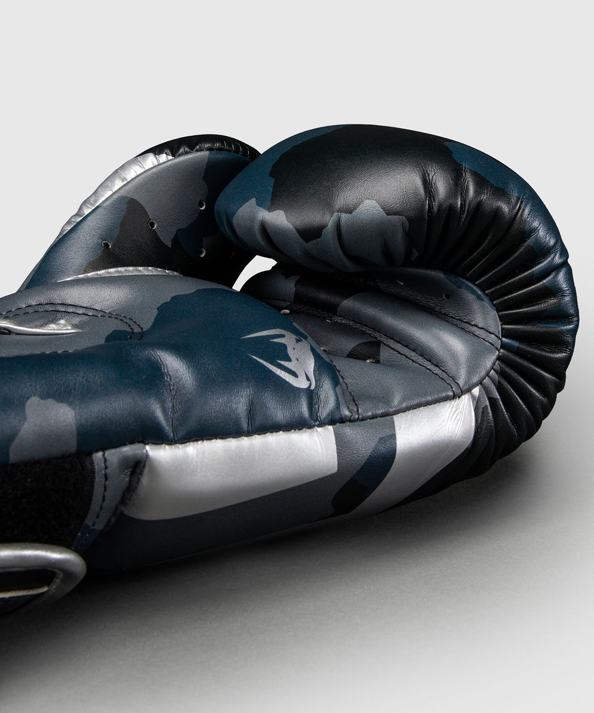 Venum Elite Camo Boxing Gloves - Dark Navy/Blue