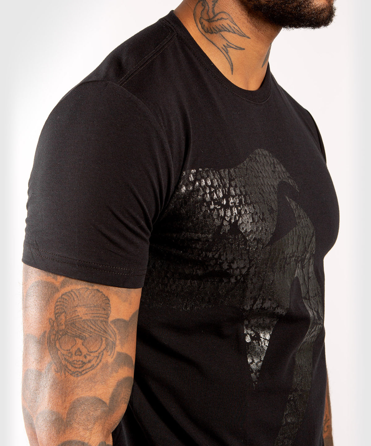 T-shirt Venum Giant - Noir/Noir