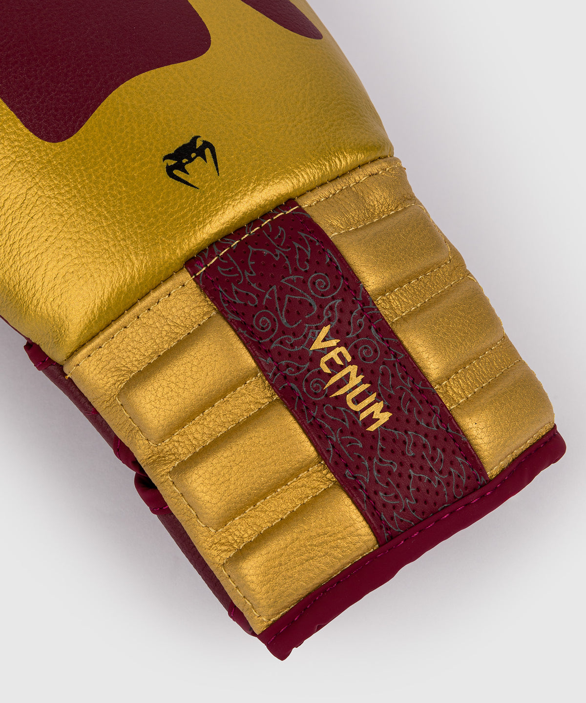 Venum Reverso Boxhandschuhe - Kirschrot/Gold