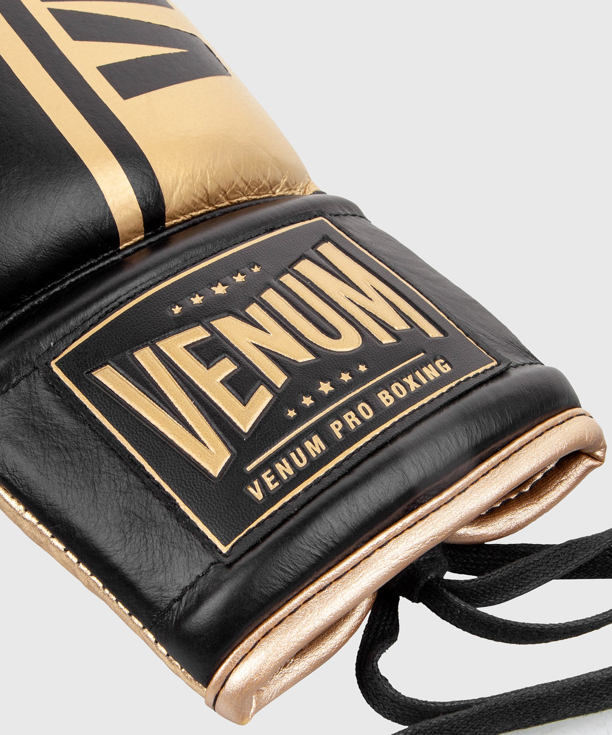 Guantoni da boxe professionali Venum Shield con lacci - Nero/Oro