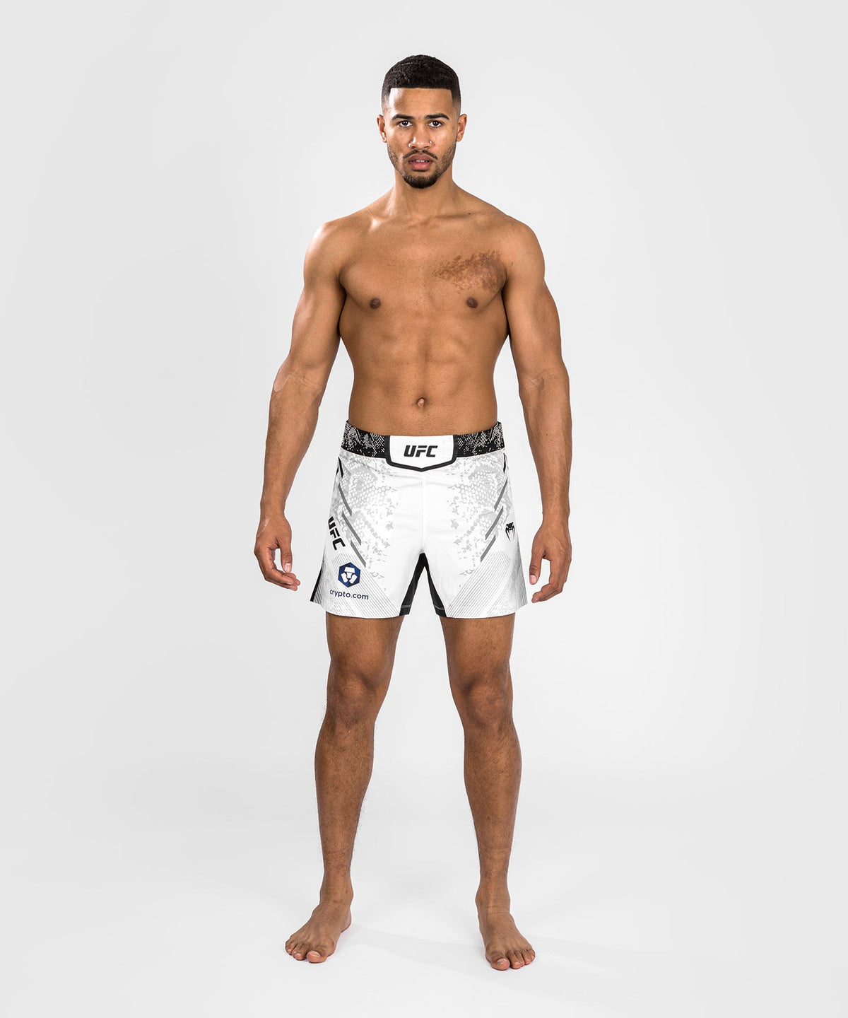 Herren UFC Adrenaline by Venum Authentic Fight Night Shorts - Kurz geschnittene Kampfhose - Weiß