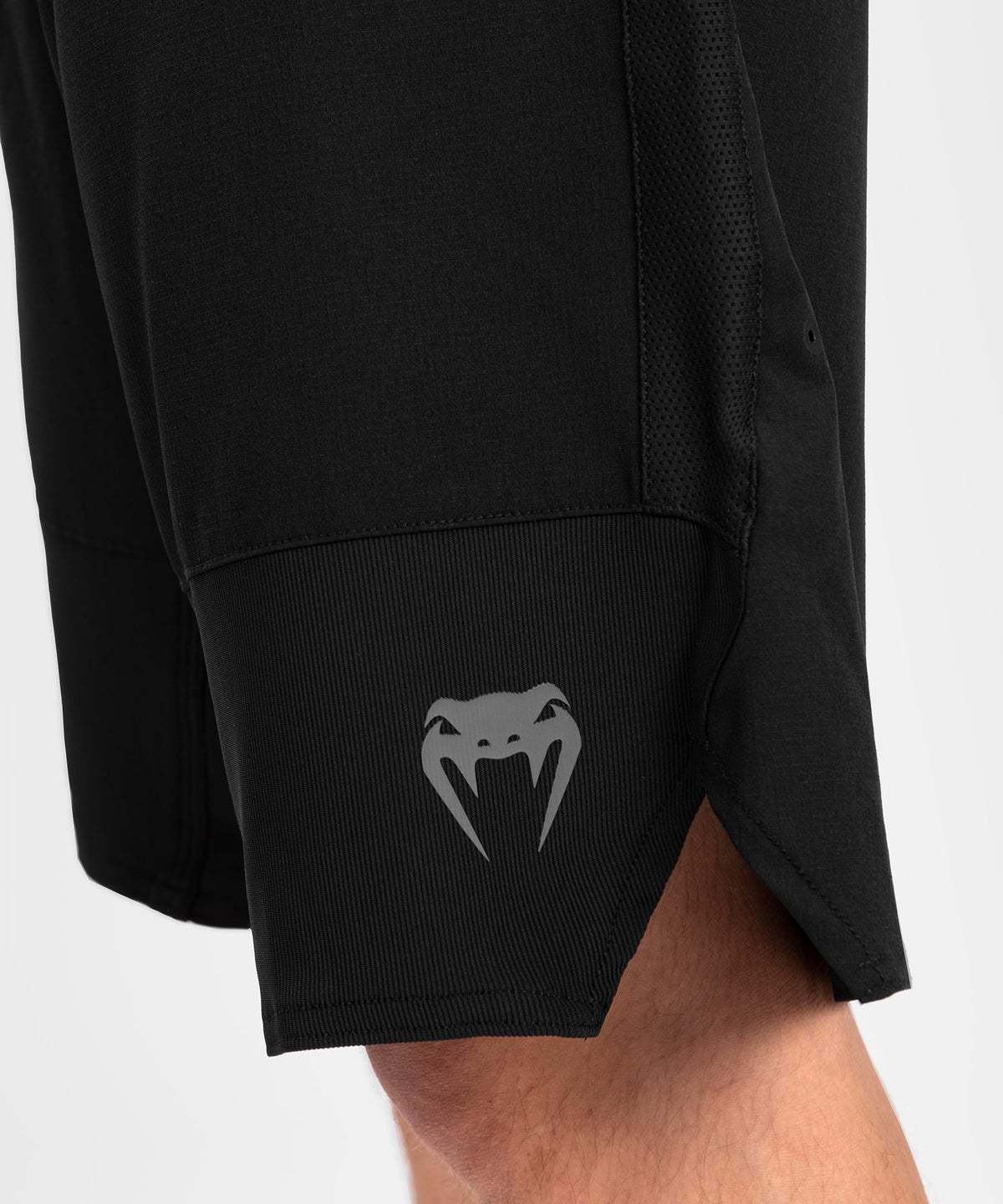 Venum G-Fit Air Fightshort – Schwarz