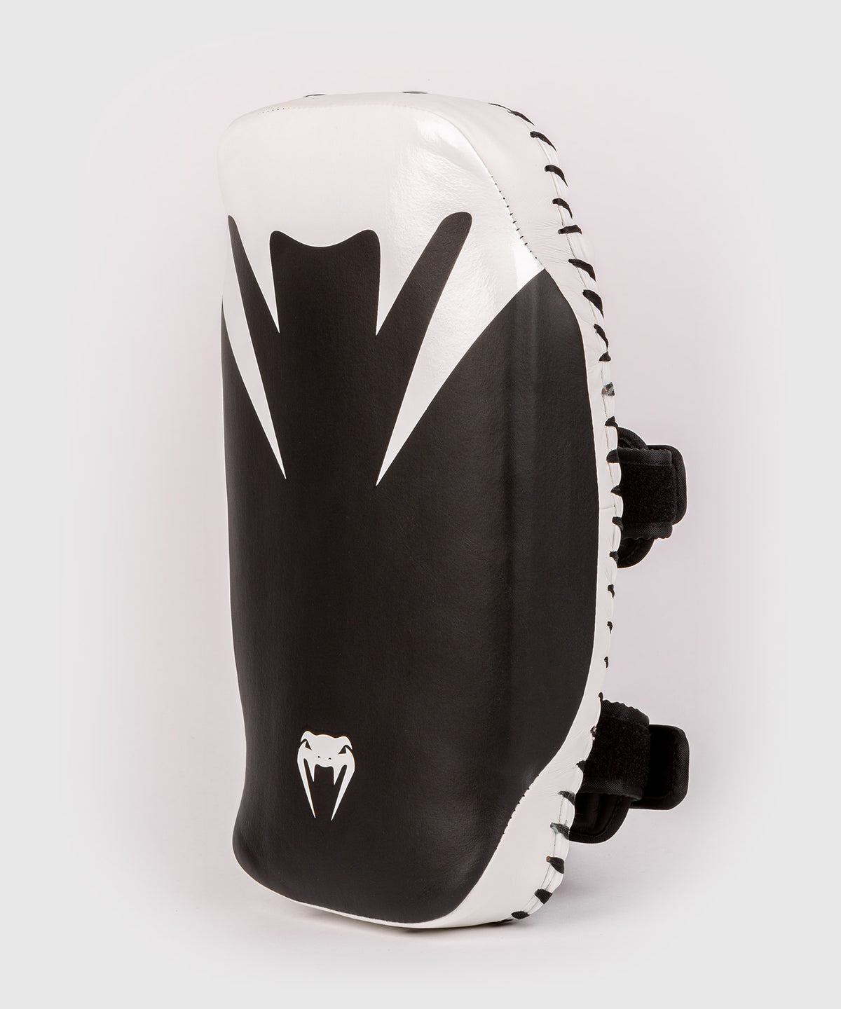 Venum Absolute Kick Pads (Paar) – Schwarz/Weiß