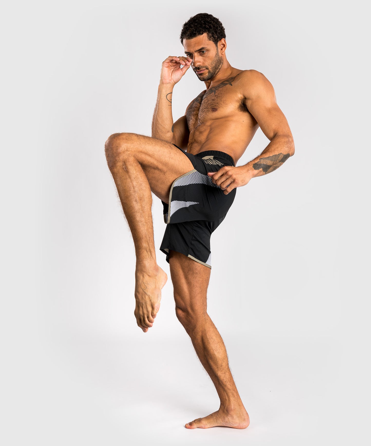Venum Adrenaline Fightshorts - Black/Sand