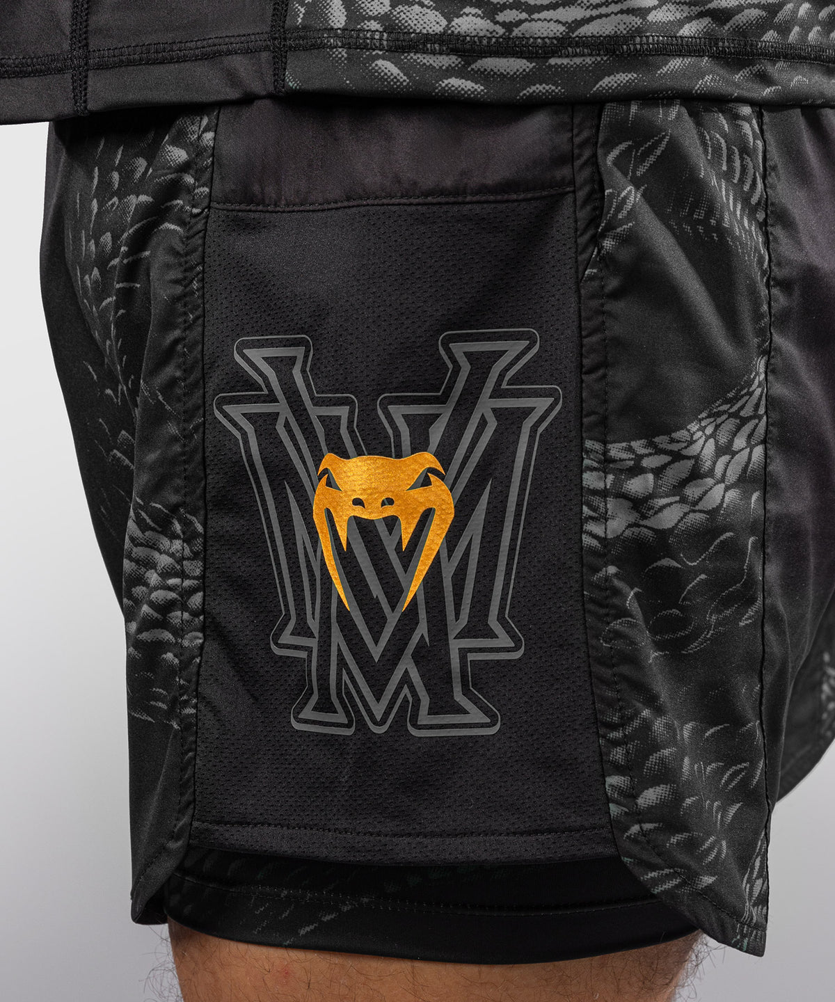 Venum Matupa Trainingsshorts - Schwarz/Grau/Gold