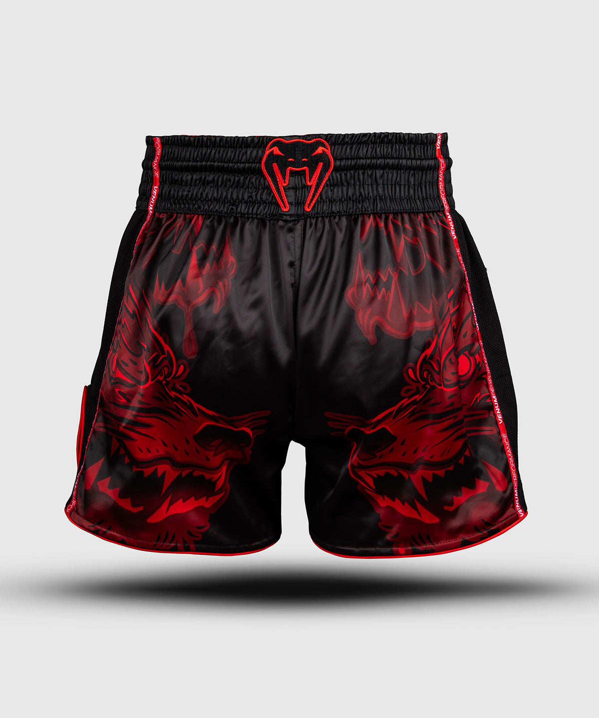 Venum Wolf Atak Muay-Thai-Shorts – Schwarz/Rot