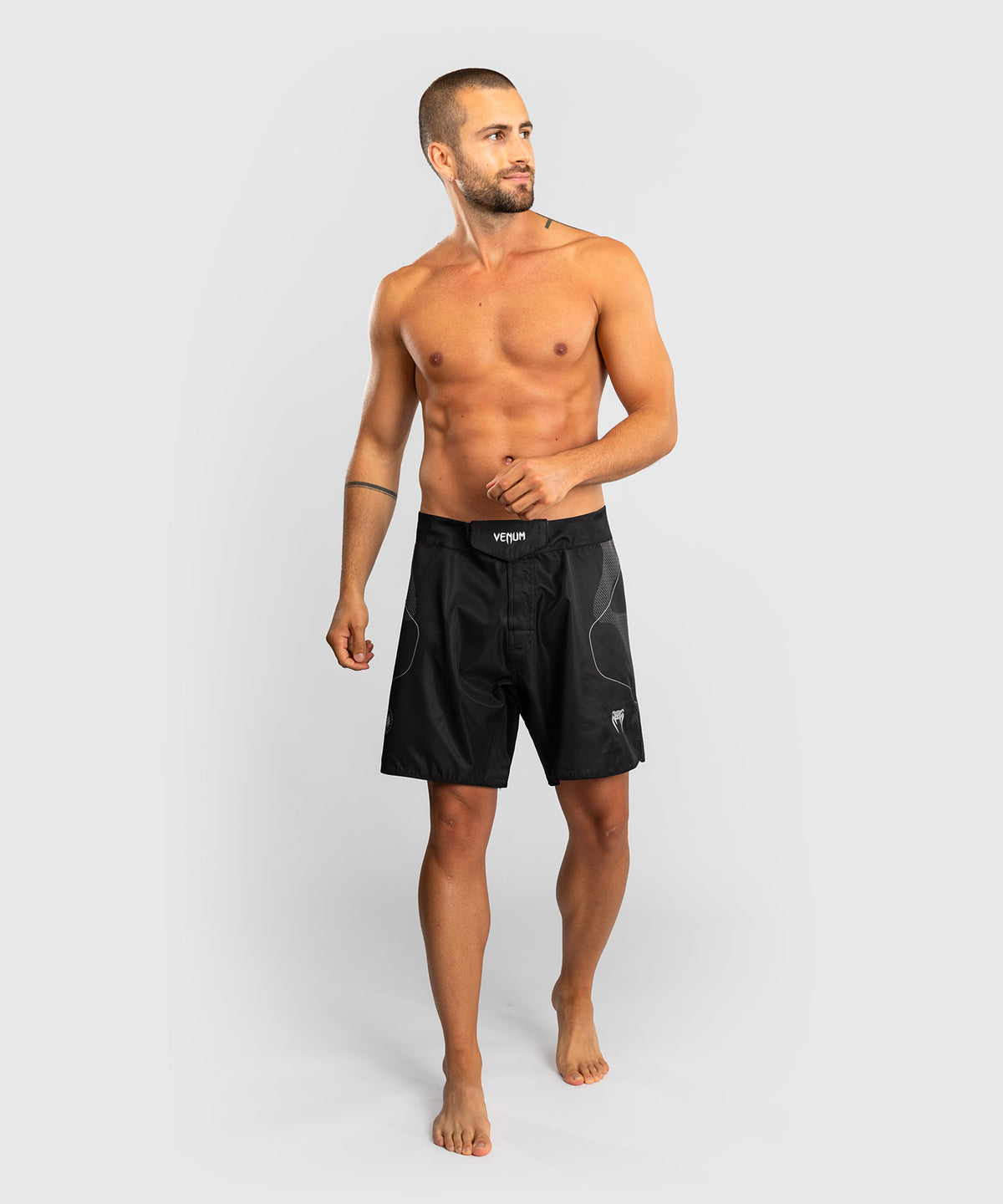 Venum Nexus Pantaloncini da combattimento – Nero/Argento