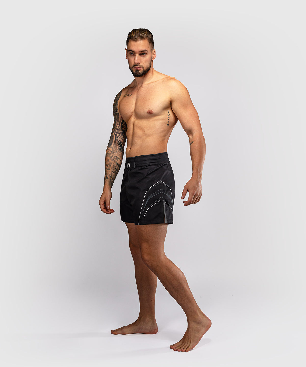 Venum Streamline Short de Combate – Negro/Blanco