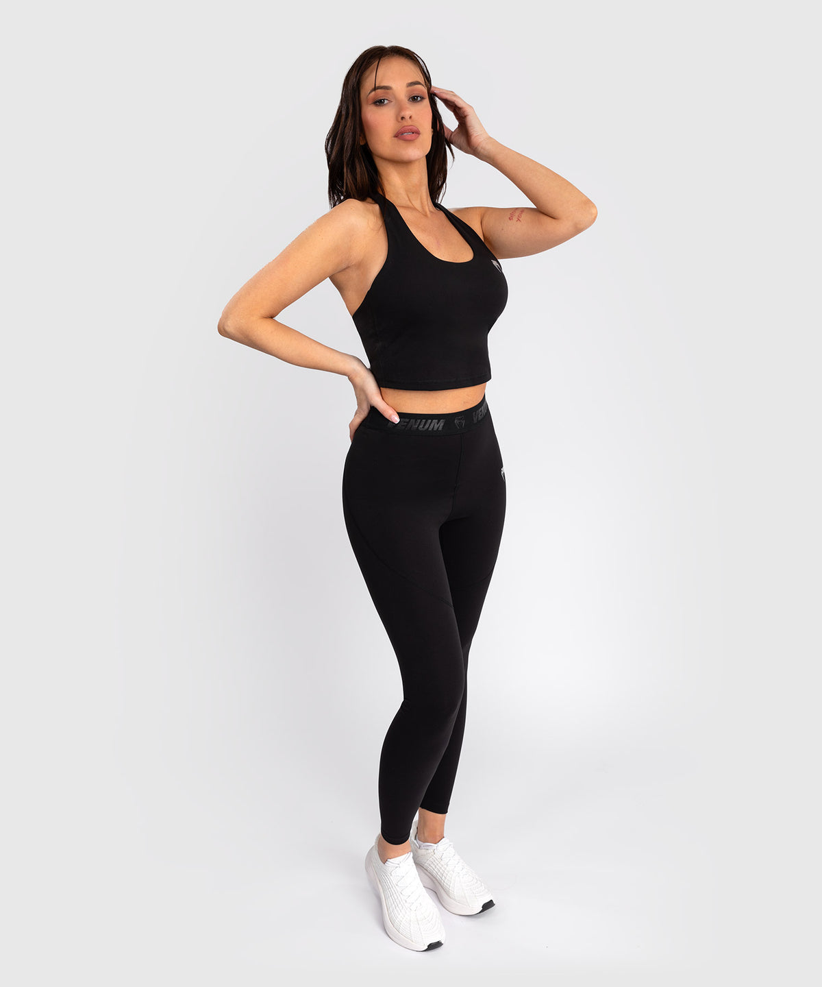Venum Elevate Sujetador deportivo largo para mujer - Negro
